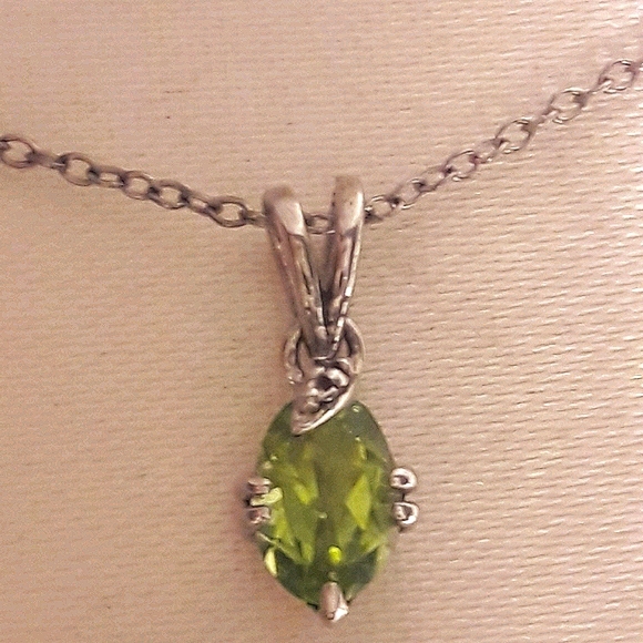 Peridot Sterling 4 pc.set - Picture 2 of 4
